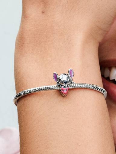 Talisman tort aniversar cu Stitch de la Disney