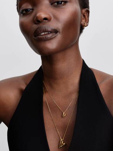 Colier cu pandantiv mic în formă de inimă cu formă organică