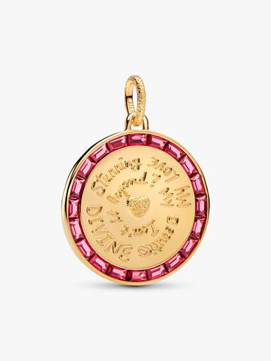 Medalion Pat McGrath cu mantra frumuseții