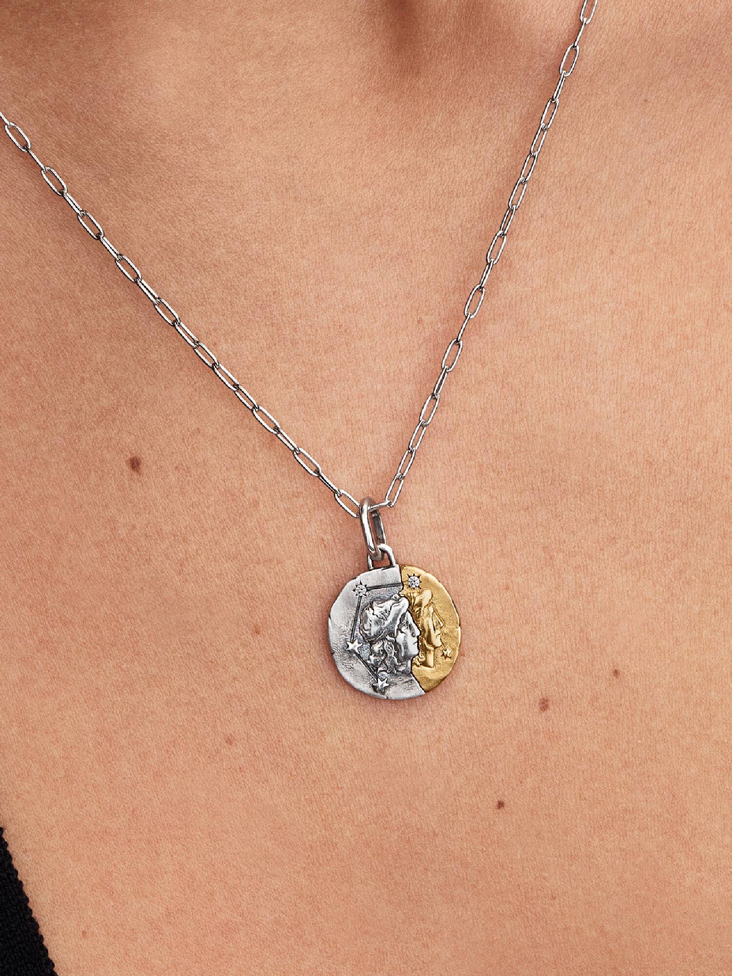 Talisman de tip medalion cu semnul zodiacal Gemeni