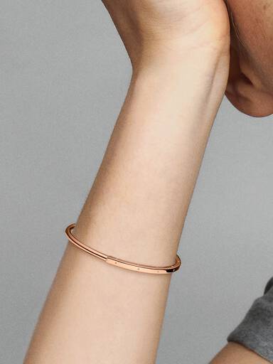Brățară deschisă Pandora Signature I-D